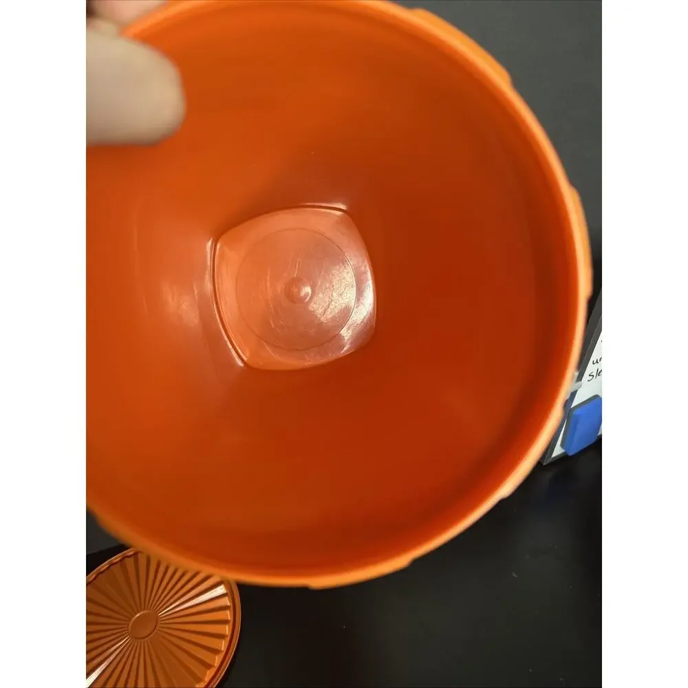 Tupperware 16 Cup Servalier 10.5